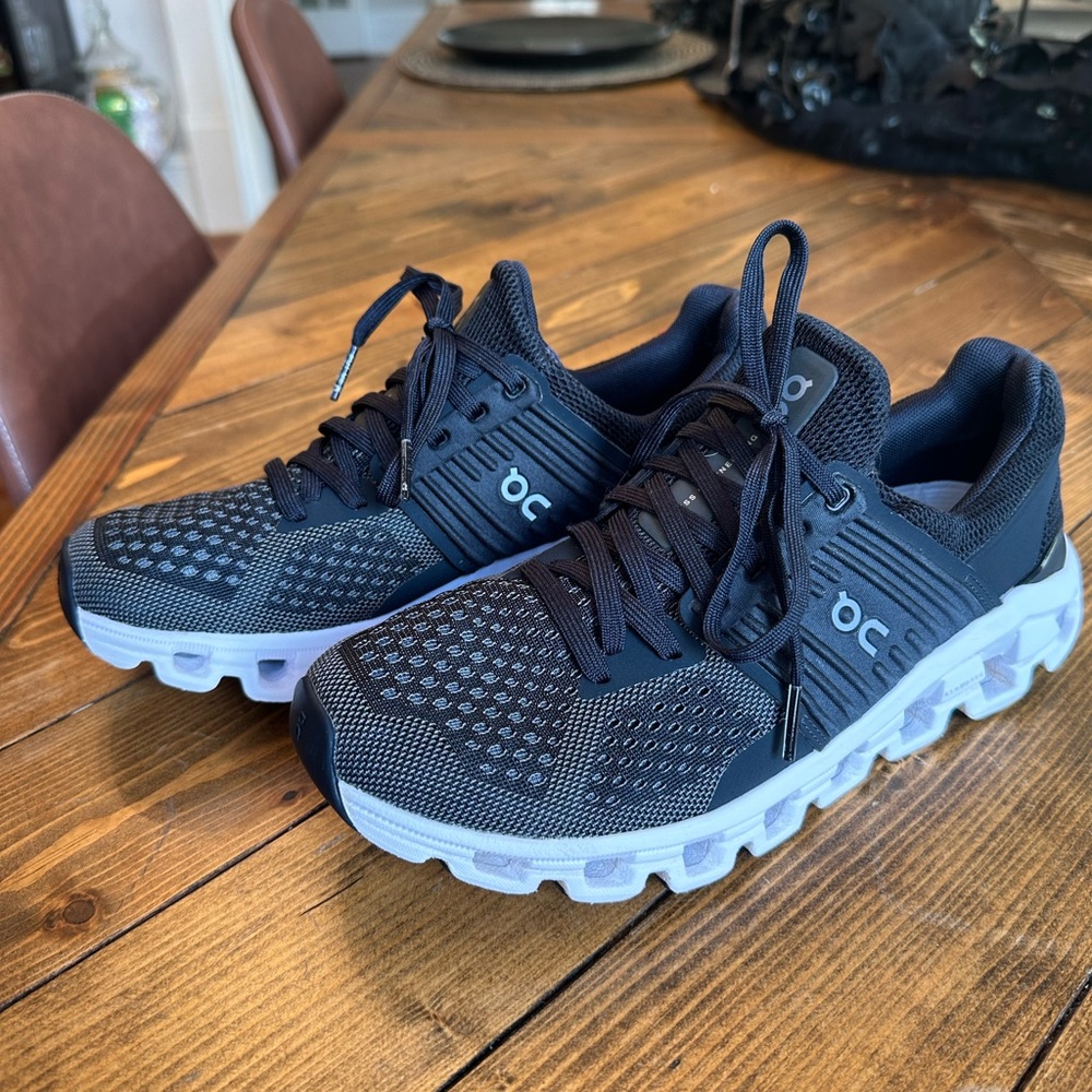 On Cloudtec Helion